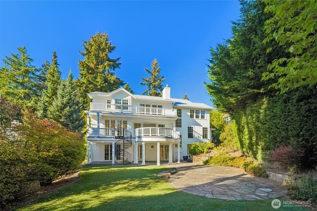 Property photo for 8975 NE 10th Street, Bellevue
