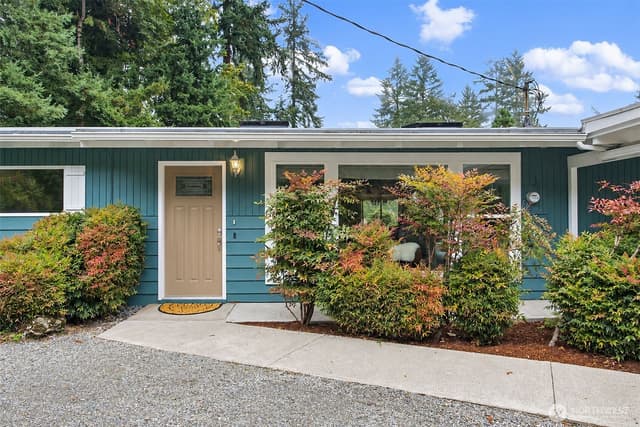 Property photo for 16318 SE Newport Way, Bellevue