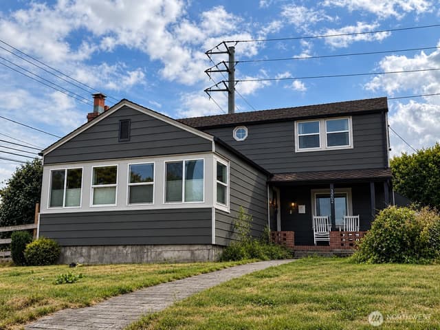 Property photo for 3202 E Grandview Avenue, Tacoma