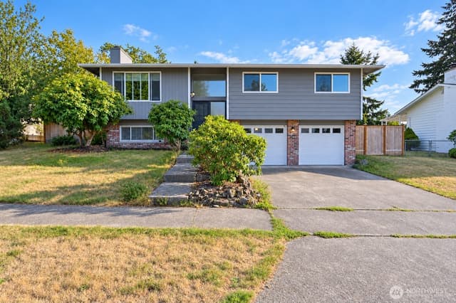 Property photo for 1012 E Laurel Street, Kent