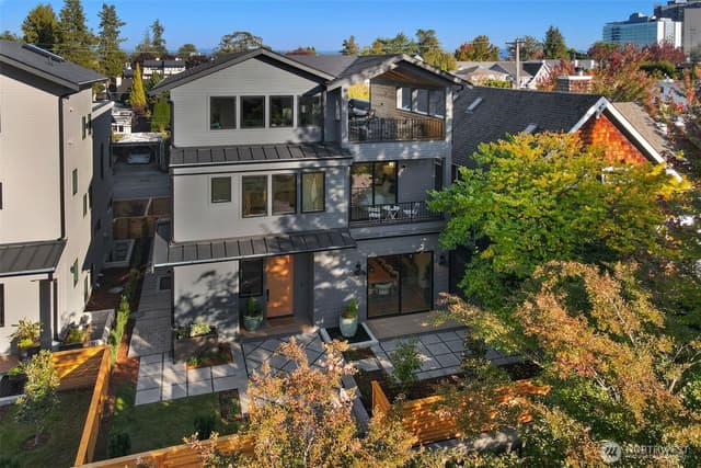 Property photo for 2004 McGilvra Boulevard E, Seattle