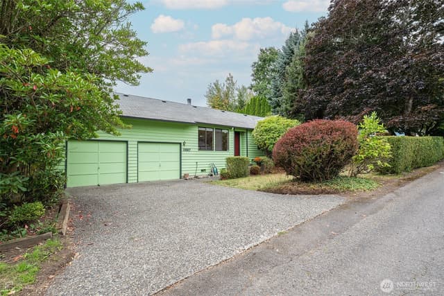 Property photo for 19507 55th Ave NE, Lake Forest Park