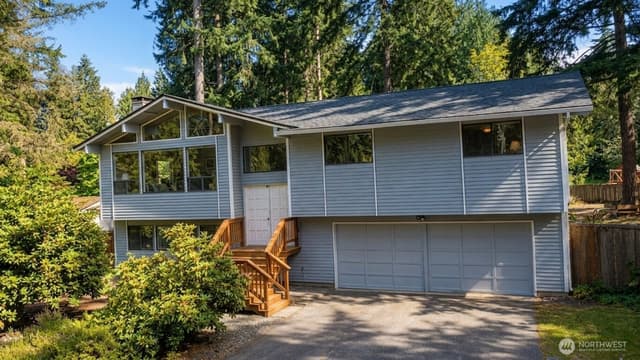 Property photo for 18016 S Tapps Drive E, Lake Tapps