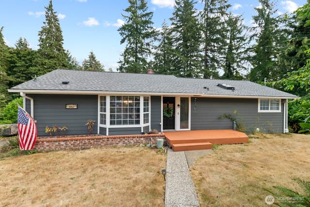 Property photo for 10827 Williams Way SW, Lakewood