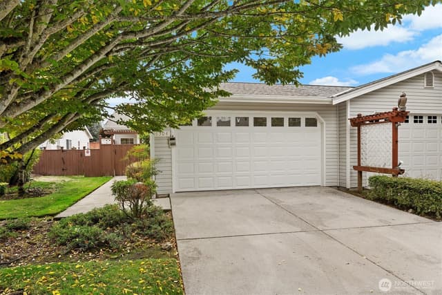Property photo for 6304 Sheffield Lane E, Fife