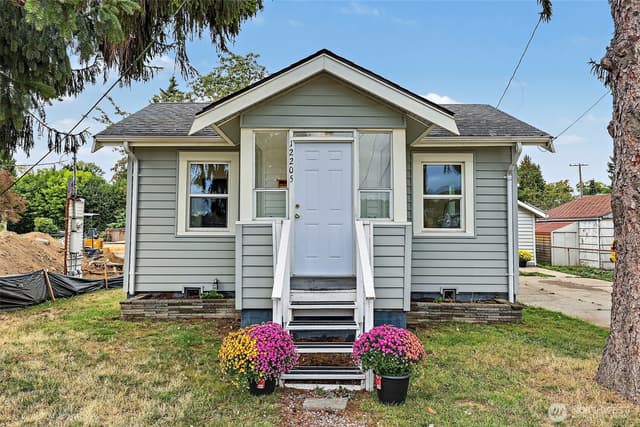 Property photo for 12205 44th Avenue S, Tukwila