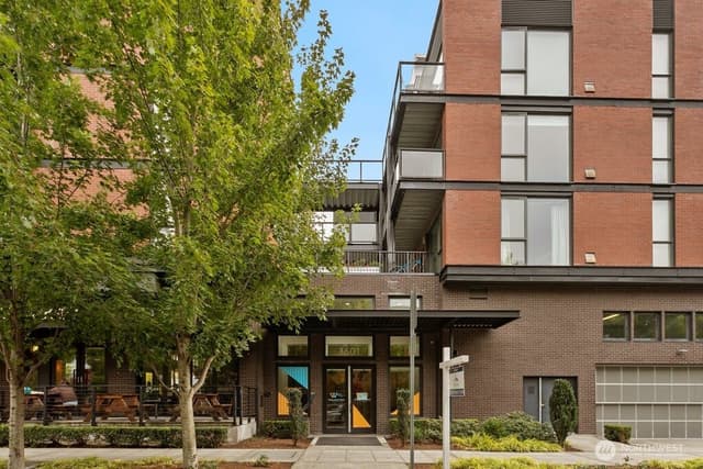 Property photo for 1601 N 45th Street #212, Seattle