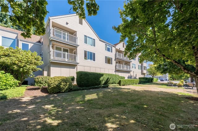 Property photo for 4152 Providence Point Drive SE #104, Issaquah