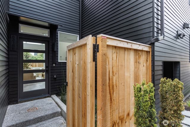 Property photo for 6318 41st Avenue SW #E5, Seattle