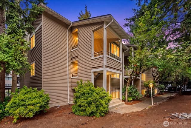 Property photo for 10009 NE 120th Lane #B301, Kirkland
