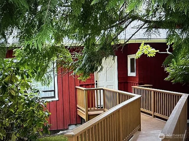 Property photo for 10052 136th Avenue NE, Kirkland