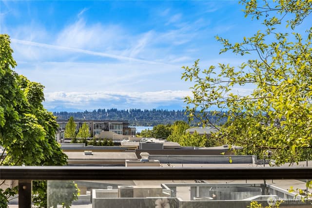 Property photo for 410 2nd Avenue S #111, Kirkland