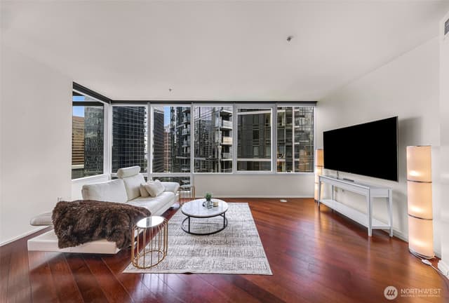 Property photo for 500 106th Avenue NE #1807, Bellevue