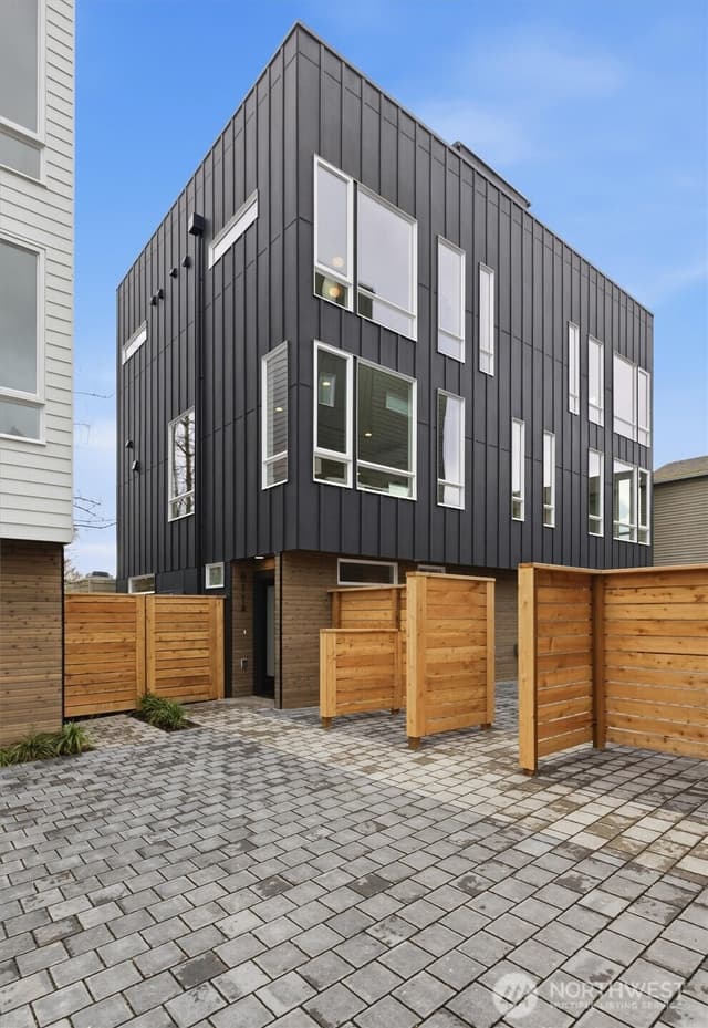 Property photo for 811 NW 63rd St Street #A, Seattle