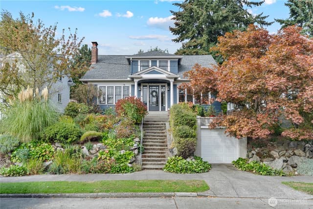 Property photo for 3117 Broadway E, Seattle
