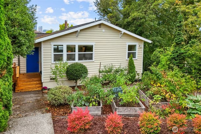Property photo for 201 28th Avenue, Seattle