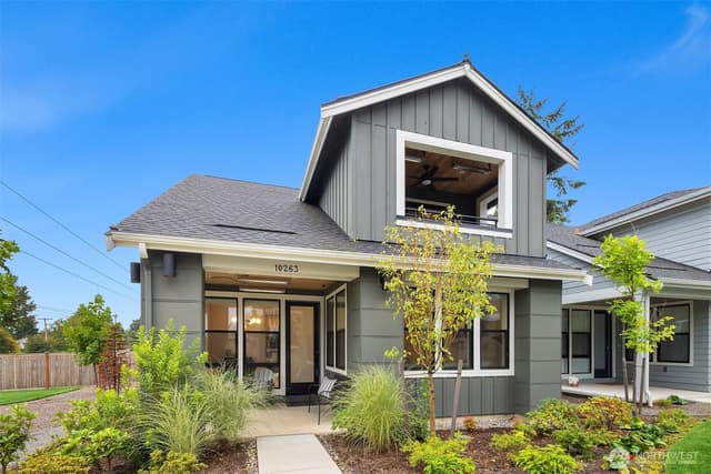 Property photo for 10263 135th Circle NE #33, Kirkland