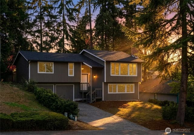 Property photo for 217 S 315th Place, Federal Way