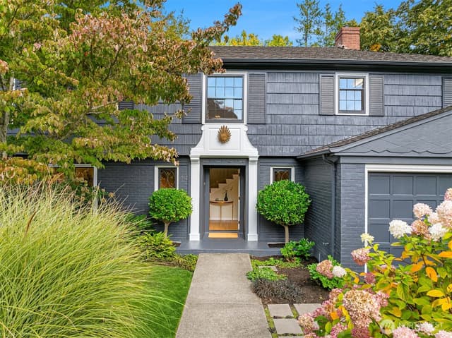 Property photo for 1512 Arboretum Place E, Seattle