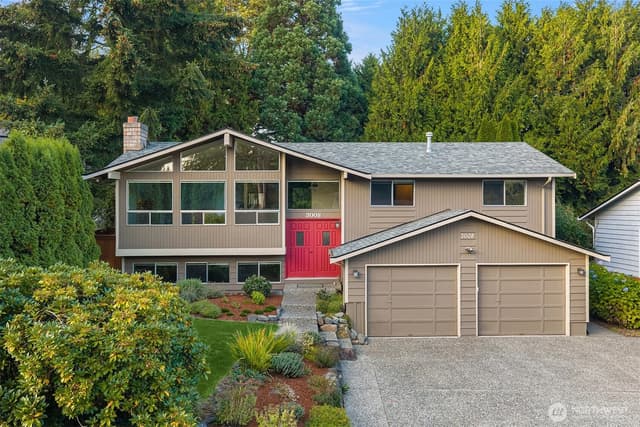 Property photo for 3008 NE 201st Place, Lake Forest Park