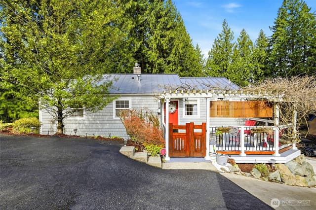 Property photo for 16714 SE Newport Way, Bellevue