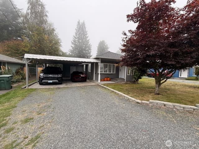 Property photo for 24 E Beech Street, Everett