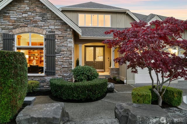 Property photo for 1685 30th Avenue NE, Issaquah