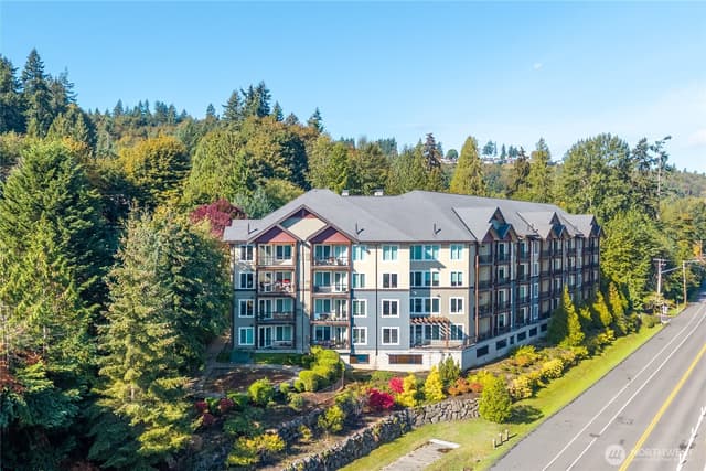 Property photo for 18707 SE Newport Way #410, Issaquah