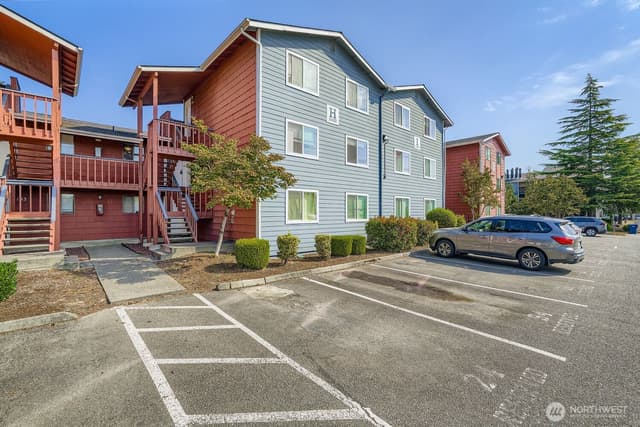 Property photo for 3402 I Street NE #H202, Auburn