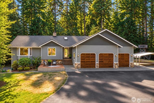 Property photo for 19413 327th Avenue NE, Duvall