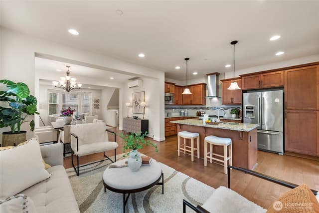 Property photo for 1321 Greenwich Walk NE, Issaquah