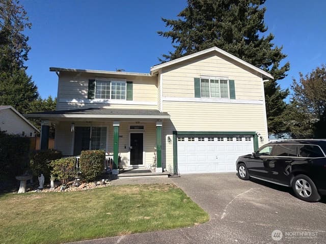 Property photo for 626 S 193rd Place, Des Moines