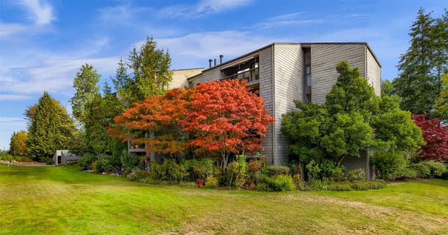 Property photo for 6479 NE 137th Avenue NE #366, Redmond
