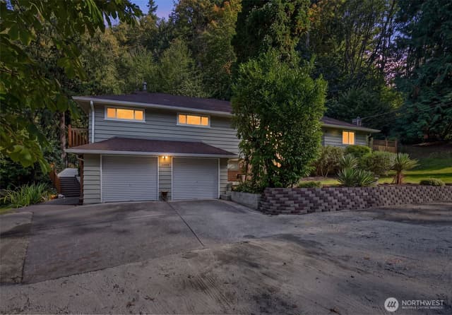 Property photo for 19926 40th Place NE, Lake Forest Park