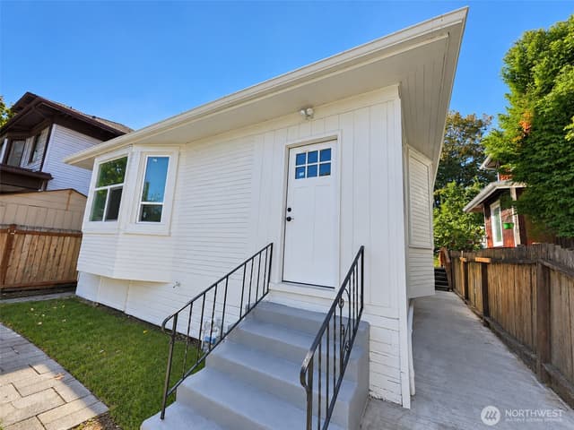 Property photo for 909 23rd Avenue, Seattle