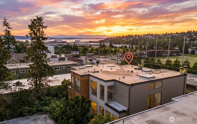Property photo for 2831 Fourteenth Ave W #2, Seattle