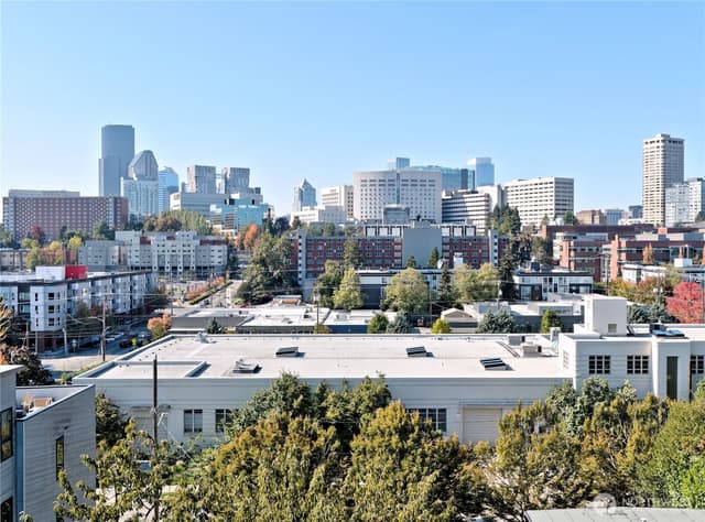 Property photo for 717 15th Avenue #D, Seattle