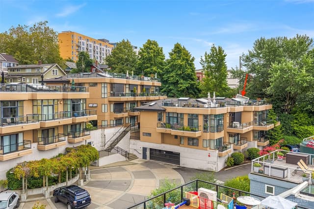 Property photo for 80 E Roanoke Street #2, Seattle