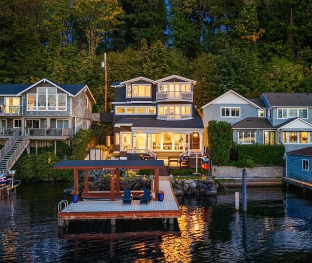 Property photo for 5021 Lakehurst Lane, Bellevue