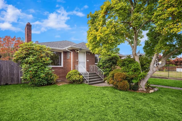 Property photo for 1710 Baker Avenue, Everett