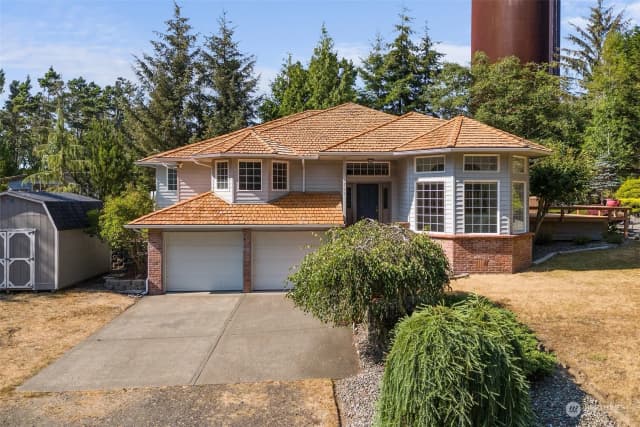 Property photo for 711 Baker Street, Westport