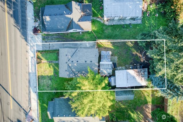 Property photo for 706 4th Street Se, Auburn