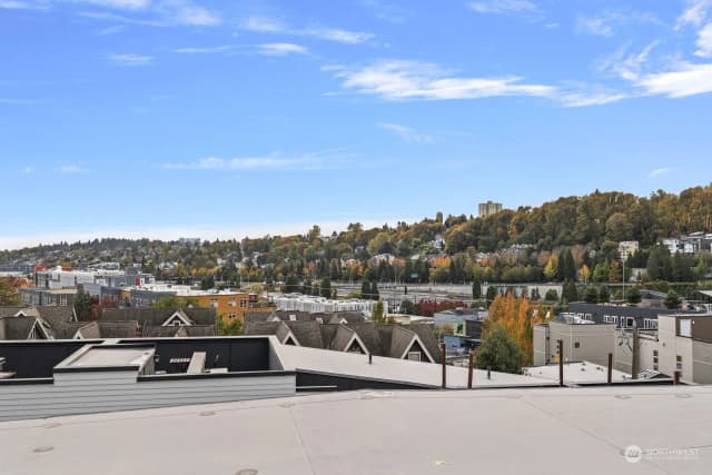 Property photo for 1620 S Lane #e, Seattle