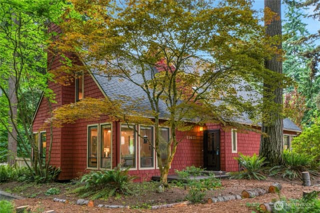 Property photo for 11611 73rd Place Ne, Kirkland