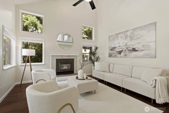 Property photo for 10244 Ne 138 Place #b1, Kirkland