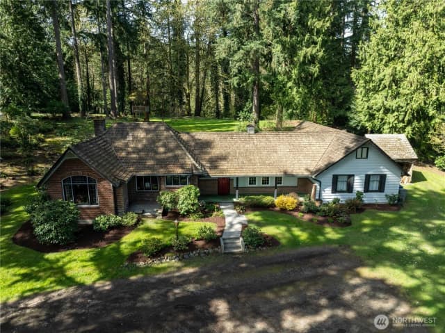 Property photo for 17137 32nd. Avenue Ne, Lake Forest Park