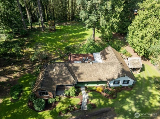 Property photo for 17137 32nd. Avenue Ne, Lake Forest Park