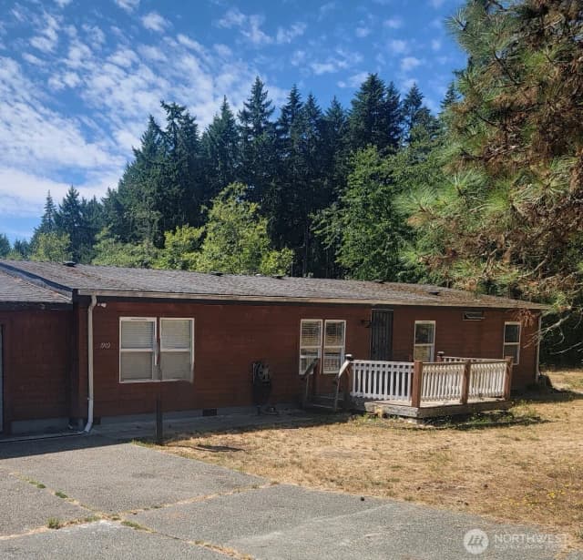 Property photo for 1909 Lake Drive Sw, Lakebay