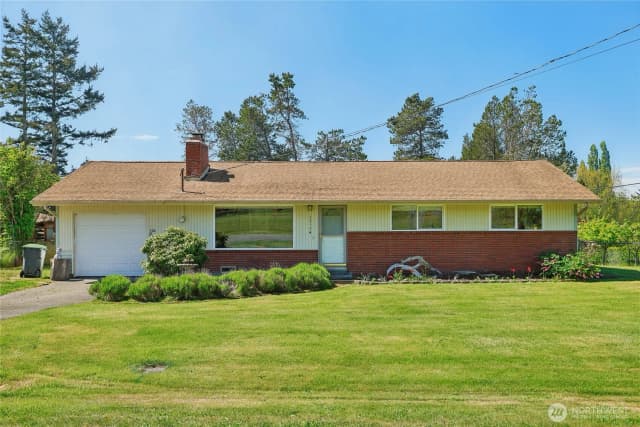 Property photo for 1313 Orchard Loop, Oak Harbor