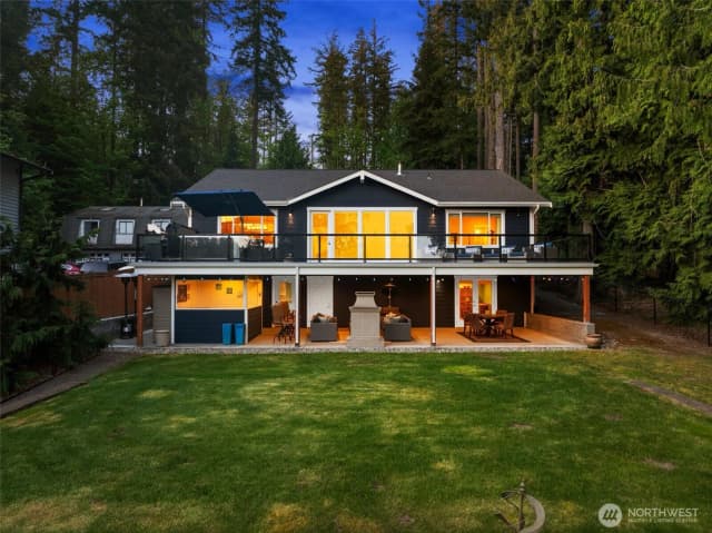 Property photo for 15430 Lakeview Avenue, Stanwood